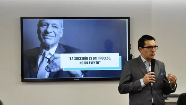 Cinco claves para el traspaso del liderazgo en empresas familiares (del Congreso de la UCC)