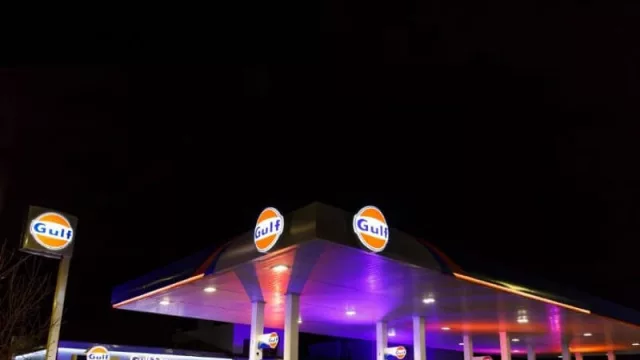 Gulf ya tiene estación de servicio sobre Recta Martinolli (el plan es tener 20 en Córdoba)