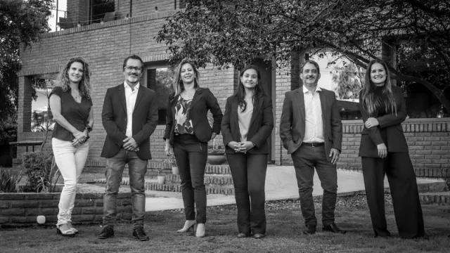 El equipo de 384 Group