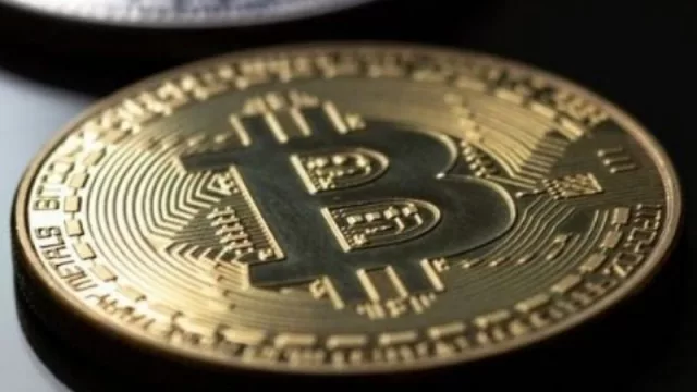 Ponzi y Nakamoto no son lo mismo (dicen): 3 consejos para distinguir negocios con bitcoins de estafas piramidales