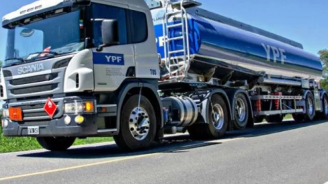 ¡Atención! YPF, Shell y Puma se niegan a vender combustible en el mercado mayorista (¿llega la crisis a los surtidores?)