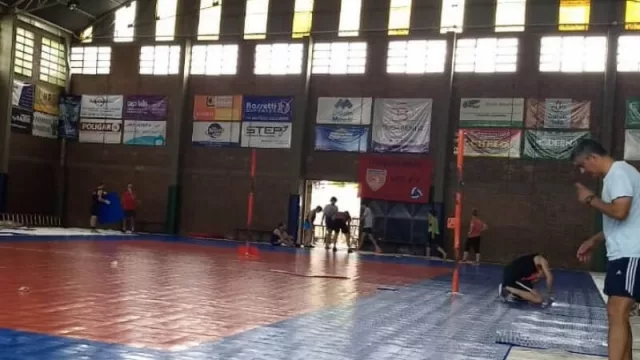 Clipsar, los pisos plásticos encastrables “made in Córdoba” que trascienden fronteras (venta a Bolivia por 1.000 m2)