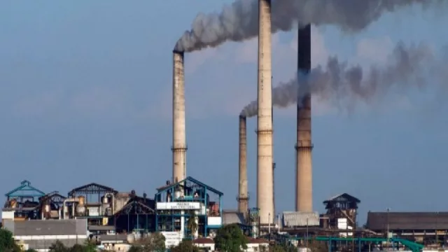 Uno de los ingenios más grandes de la provincia molería desde esta semana