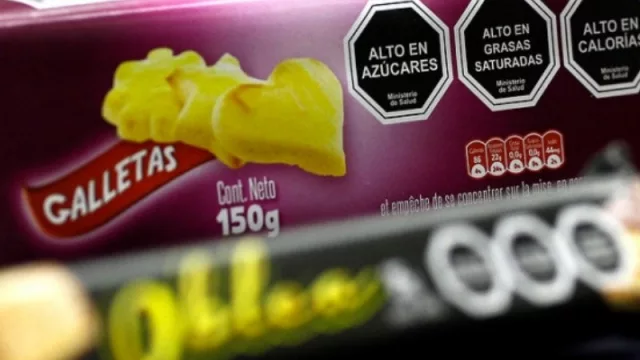 Más de 120 instituciones de salud solicitan que se obligue a la industria de la alimentación al etiquetado frontal