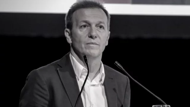 Le desea suerte a Pablo Bianco (¿se muda a un “palacio”?)