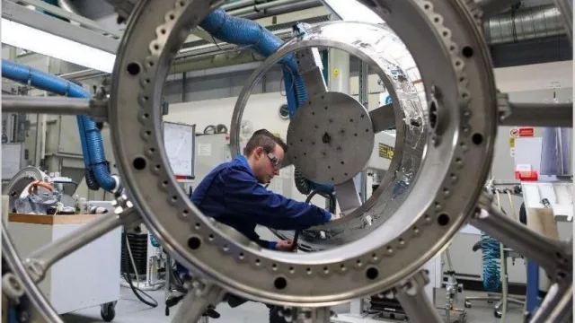 Con una desaceleración de la caída, la industria se amesetó pero no crecerá este año