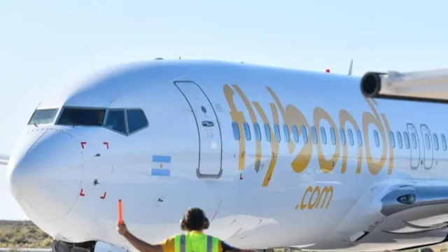 Flybondi achica su operación en Córdoba: de 80 a 30 empleados (pero dice que volverá a tener su hub aquí)