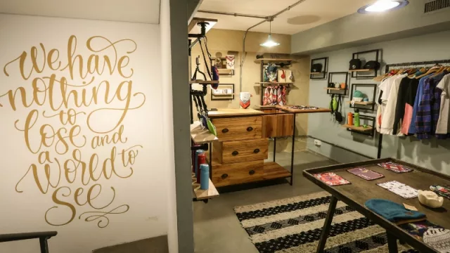 La tienda donde los emprendedores cordobeses puede comercializar sus productos. Foto: Álvaro Corral.