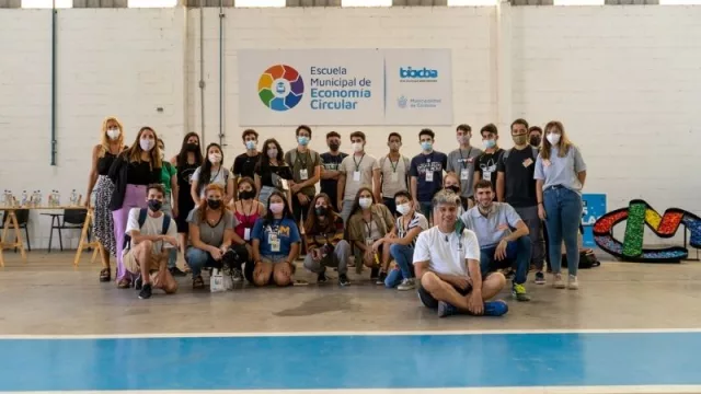 La ciudad de Córdoba apuesta a los empleos verdes (jornada de puertas abiertas en la Escuela Municipal de Economía Circular)