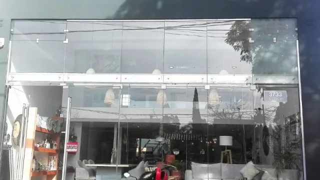 Estudio de arquitectura + muebles de diseño, una propuesta que desembarca en pleno Cerro  