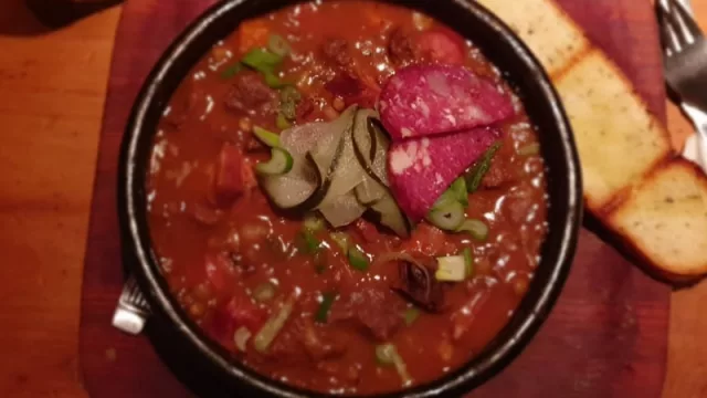 "Guiso Montañés" de el restaurant El Mallin.