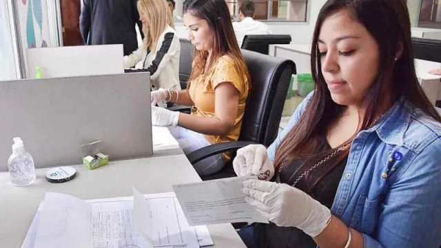 Recuperando Valor: Reciclar y digitalizar los archivos municipales