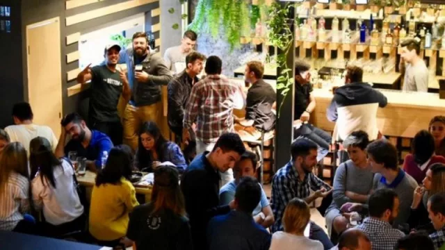 Güemes le da la bienvenida a The Bottom Bar: un lugar que propone una experiencia sensorial