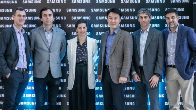Ejecutivos de Samsung durante el evento de lanzamiento de Soluciones para el Futuro