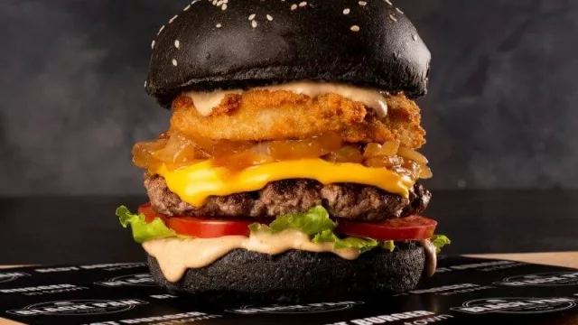 Esta semana llega el Burger Club: hamburguesas de autor a $ 149 (Peñón, Johnny, Black Pan y Siamo)