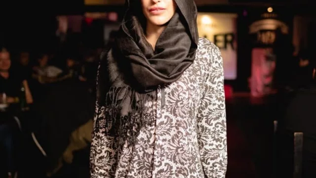 Entre velos y abayas: Neseli, el emprendimiento cordobés de indumentaria musulmana
