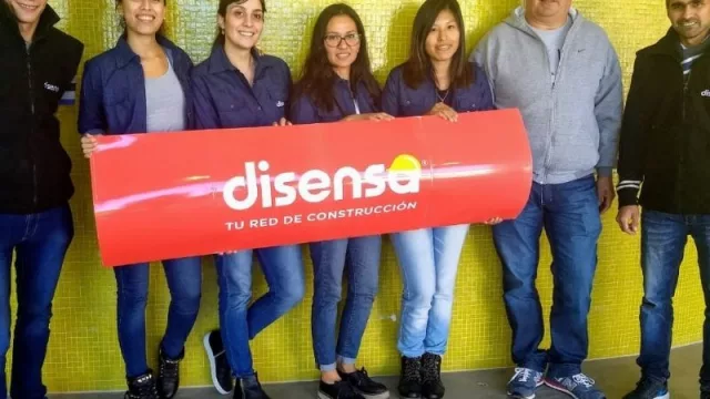 De albañil a capataz con el auspicio de Disensa (más de 650 capataces egresados)