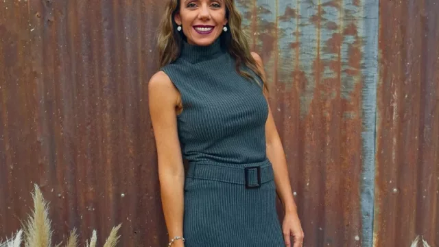 El secreto de la permanencia de Elina Oviedo: lleva 17 años en el mercado y tiene su propia marca