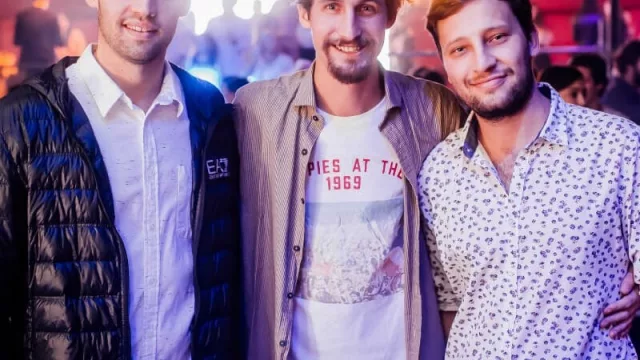 El súper aniversario de Weiv