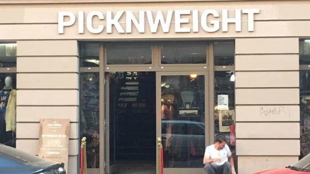 ¿Alguna vez te imaginaste poder comprar ropa por kilo? ¡En Berlín ya lo hacen! (€ 25 el kg de jean)