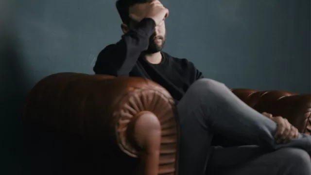 El Día del Trabajador nos encontrará frustrados: 75% no trabaja de lo que soñó y 60% no se da ningún gusto (encuesta Adecco)