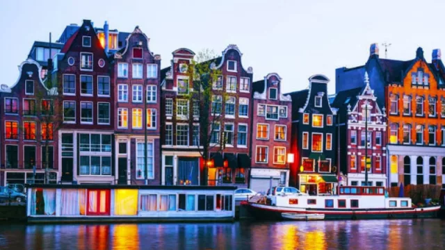 Amsterdam, otra parada del tour