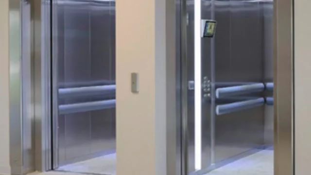 En Córdoba hay unos 10.000 ascensores (sobre un parque nacional de 220.000 elevadores)