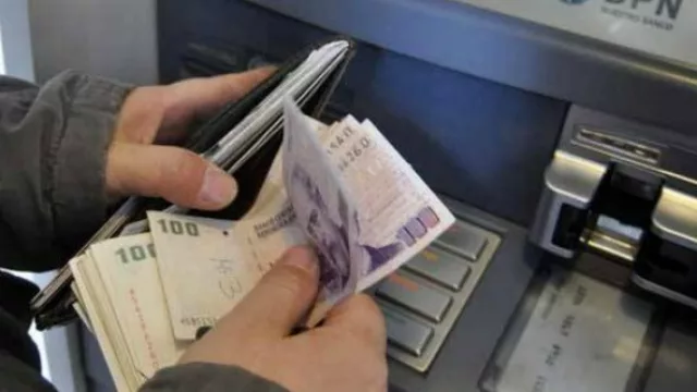 Pero ellas elegirían que le dupliquen el sueldo (por la misma tarea)