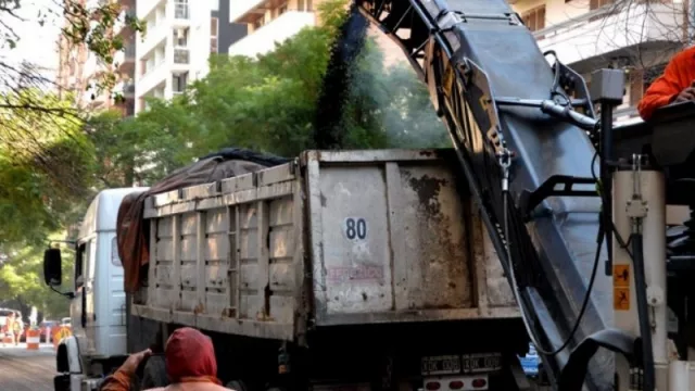En Centro, Las Flores y Matienzo se realiza bacheo para mantener más #CallesSanas