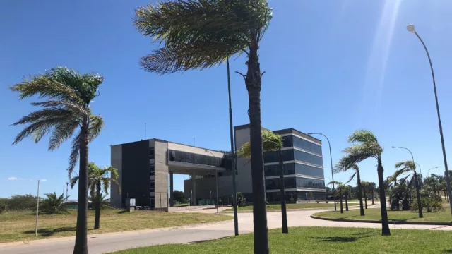 El edificio de Electroingeniería, el primero en funcionar en el PEA.
