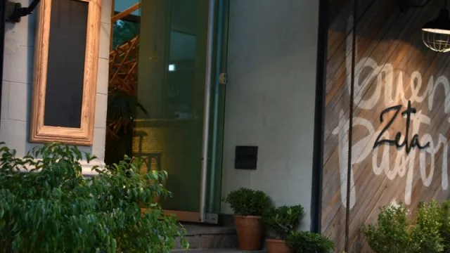 Pizza Zeta se queda con el local de Faustino (abre en el Buen Pastor) y cambia de imagen con arquitectura de Pablo Dellatorre