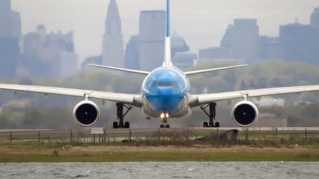 En mayo, Vaca Muerta recibirá el primer avión de cargas desde Houston