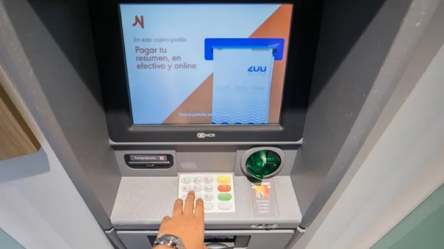 Sin turnero ni filas: cómo es la sucursal con experiencia digital de Naranja