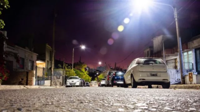 Finalizó la instalación de luminarias LED en la totalidad de barrio Industrial Este