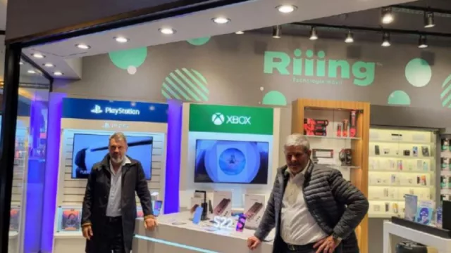 Riiing inauguró su local N° 50 y se convierte en "el retail de tecnología móvil más grande del país” (la última apertura fue en Nuevocentro)