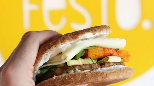 Llega un Festo Deli & Fresh 360 a Autocity: el primer paso hacia las franquicias