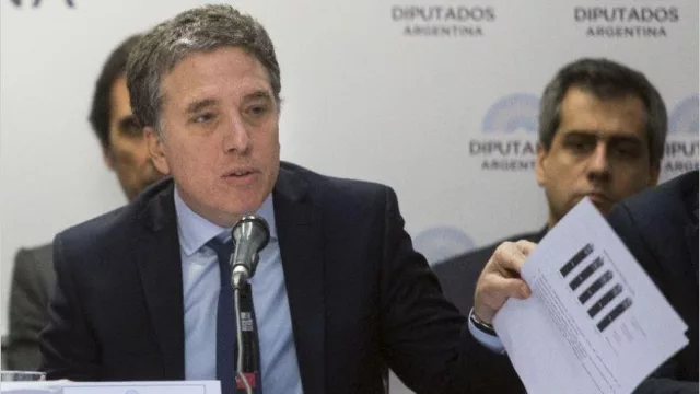 En enero se logró superávit fiscal primario, pero con el doble de rojo financiero