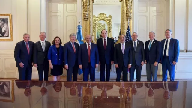 Manzur recibió a delegación de senadores de EE.UU.: “Incrementar la relación va a representar mayor producción, inversión y trabajo para el pueblo argentino”