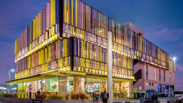 El club se encuentra en el nuevo poeta Lugones, Pedro Feliciano cavia 4574