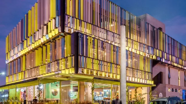 Nace Central Club (de la mano de Estudio Montevideo) con multifunciones (y canchas de World Padel Tour)