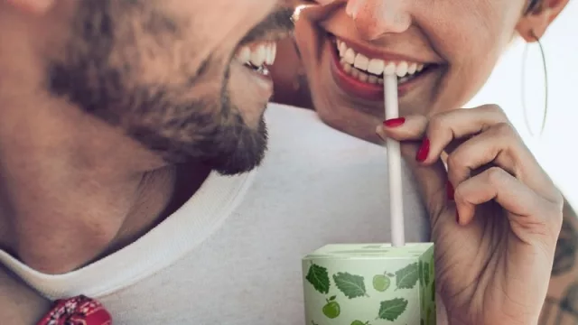 SIG: la empresa que produce la innovadora pajita de papel (Nestlé ya la probó)