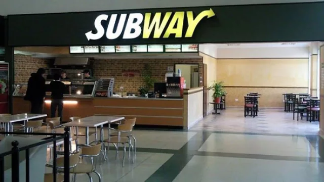 Sobre el último Subway de Córdoba, dice...