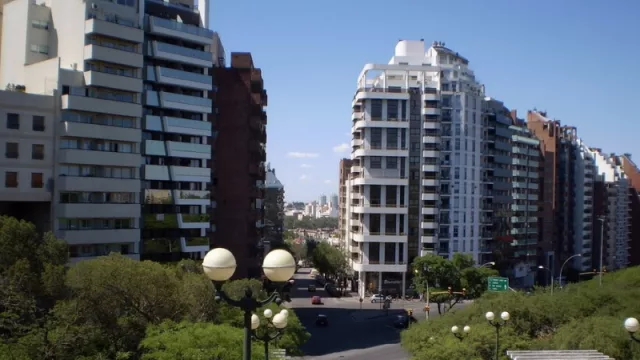 Una teoría de por qué en Córdoba los deptos son más baratos
