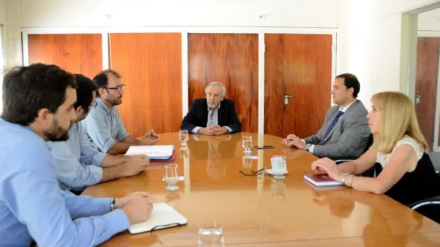 Empresa privada propone instalar una central hidroeléctrica en el dique Campo Alegre