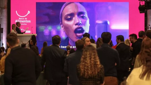 La campaña "El ruido te haga ruido" con Anastasia Amarante y Maleficio