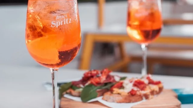 ¿Brindamos? Aperol Spritz presenta su #TemporadaSpritz en las sierras cordobesas
