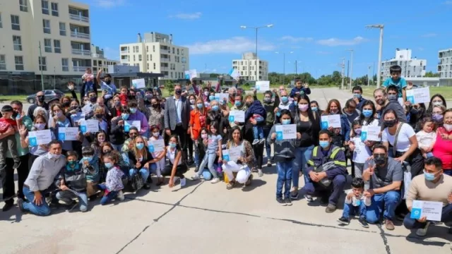 El Ministerio de Desarrollo Territorial y Hábitat entregó viviendas y créditos en Córdoba