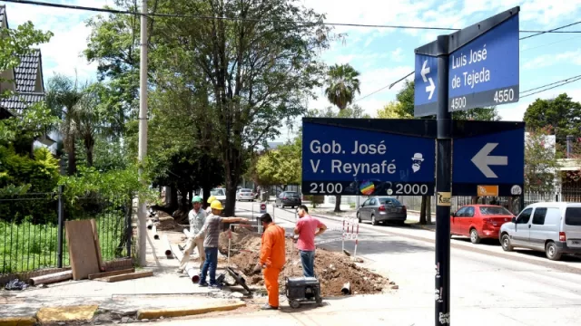 Avanza la ejecución de casi 21.000 metros lineales de cloacas en el Cerro de las Rosas