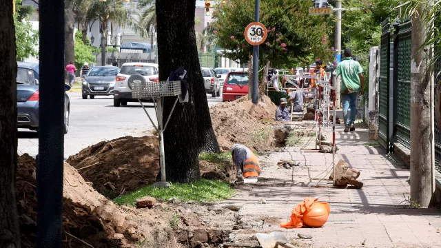 Avanza la ejecución de casi 21.000 metros lineales de cloacas en el Cerro de las Rosas