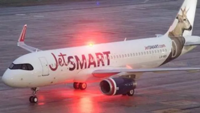 La aerolínea JetSmart amplía su flota con el primer avión matriculado en Argentina
